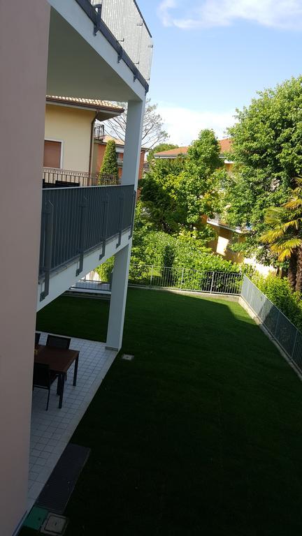 Sirmione Rosselli Apartments Bagian luar foto